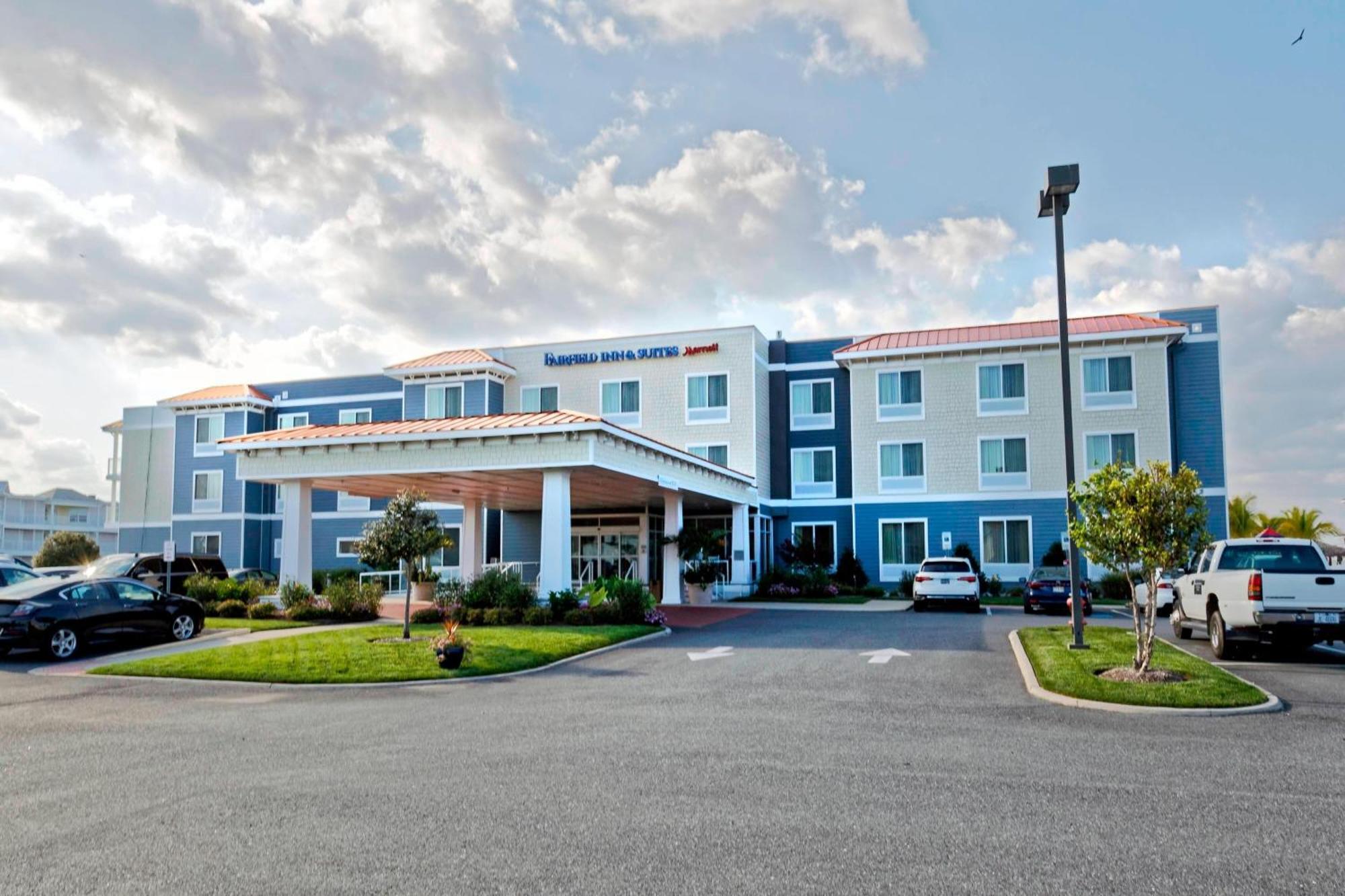 Fairfield Inn & Suites By Marriott Chincoteague Island Waterfront Exteriör bild