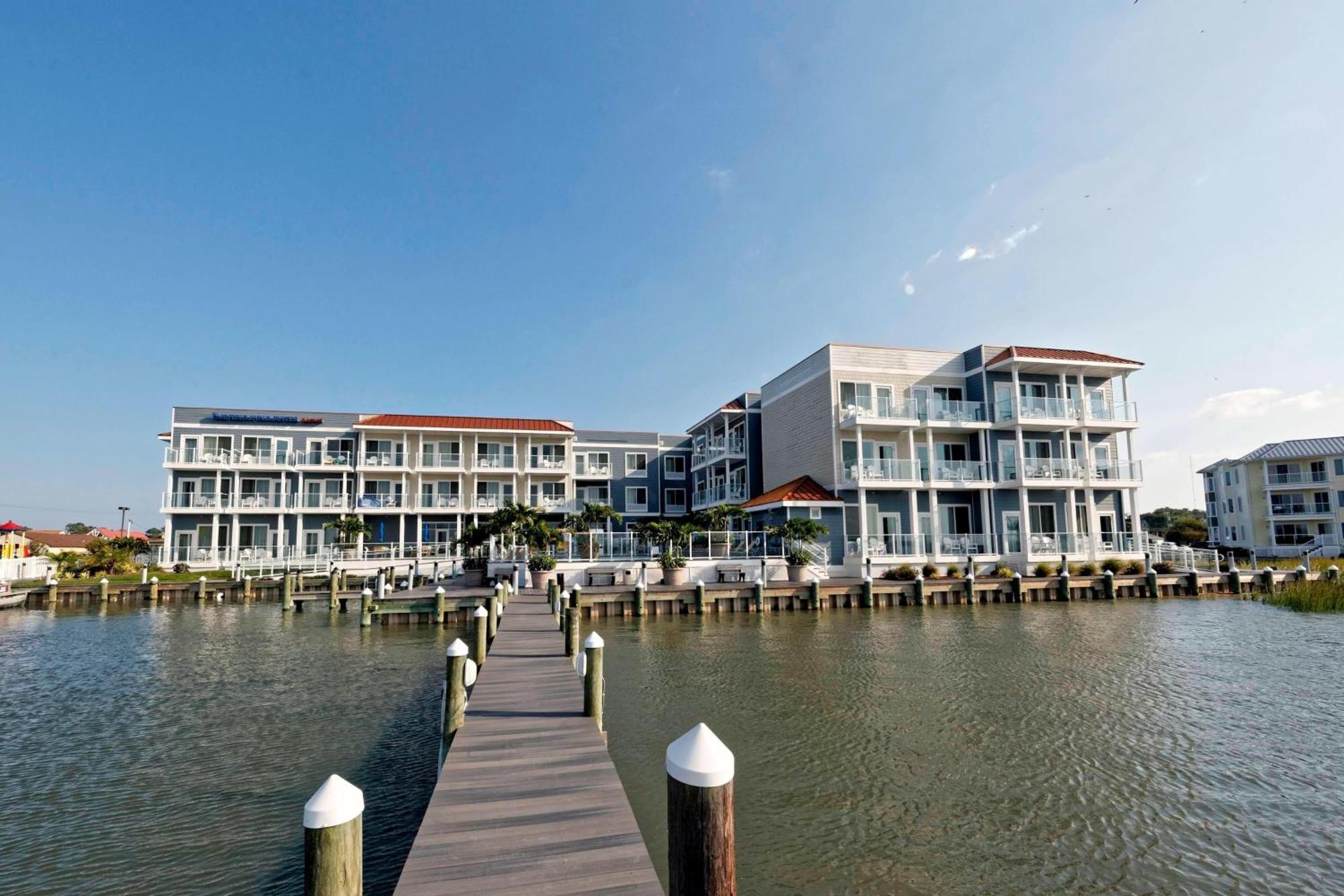 Fairfield Inn & Suites By Marriott Chincoteague Island Waterfront Exteriör bild