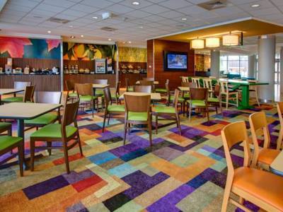 Fairfield Inn & Suites By Marriott Chincoteague Island Waterfront Exteriör bild